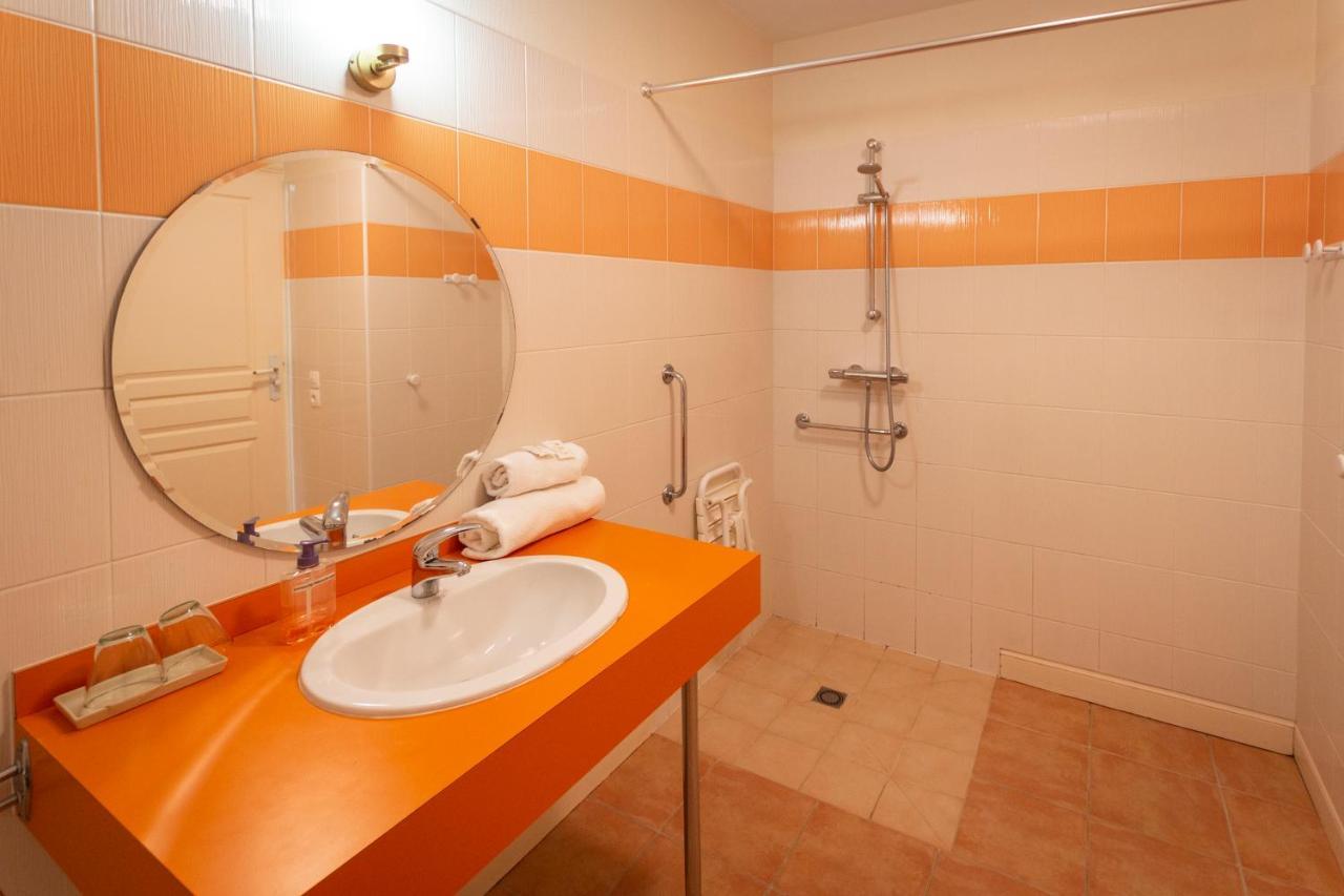 La Haye Gites Et Chambre D'Hotes Avrillé Exterior foto